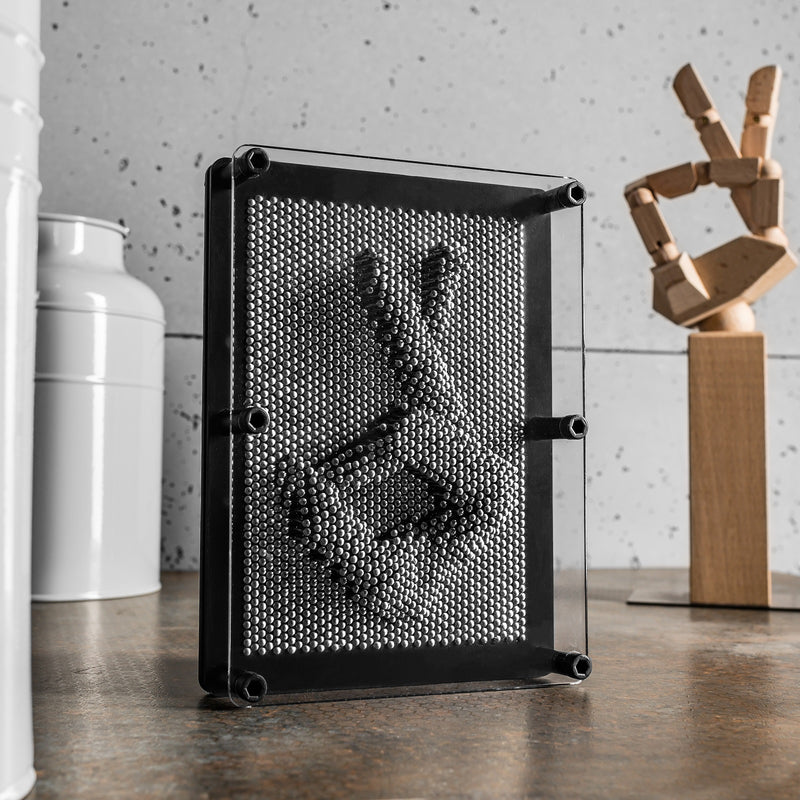 Pin art gadget za izradu 3D oblika