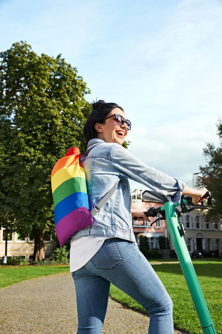 Moderni ruksak s dijamantnim uzorkom