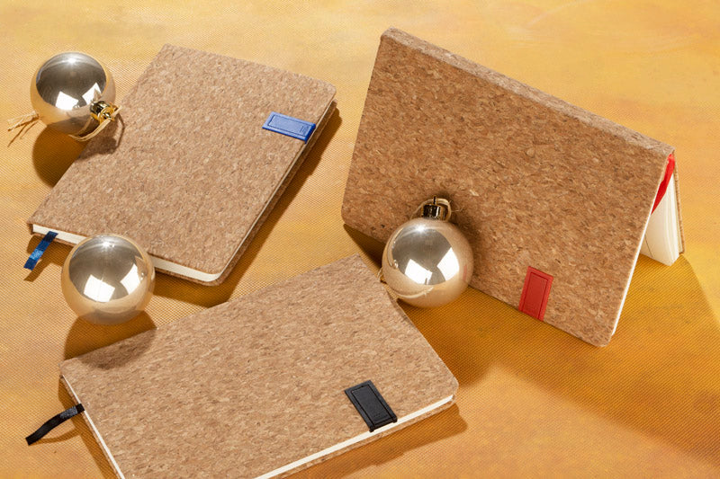 Notes A5 od pluta s USB memorijskim stickom 16Gb