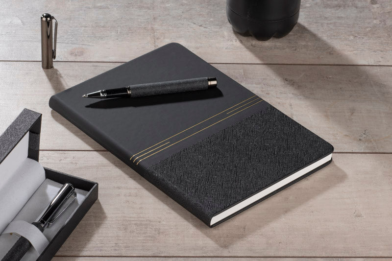 Elegantni A5 notes tvrdog uveza s ukrasnom pozlatom