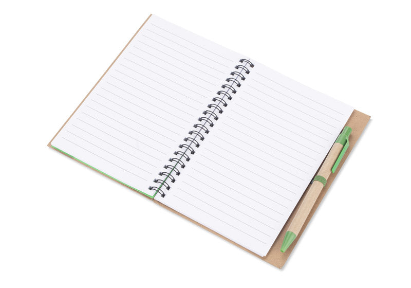 Spiralni eko A5 notes s kartonskim omotom i kemijskom olovkom