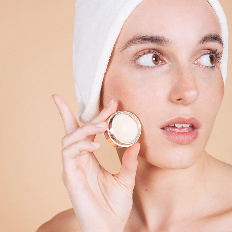 Reklamni balzam za usne u sjajnoj kutiji