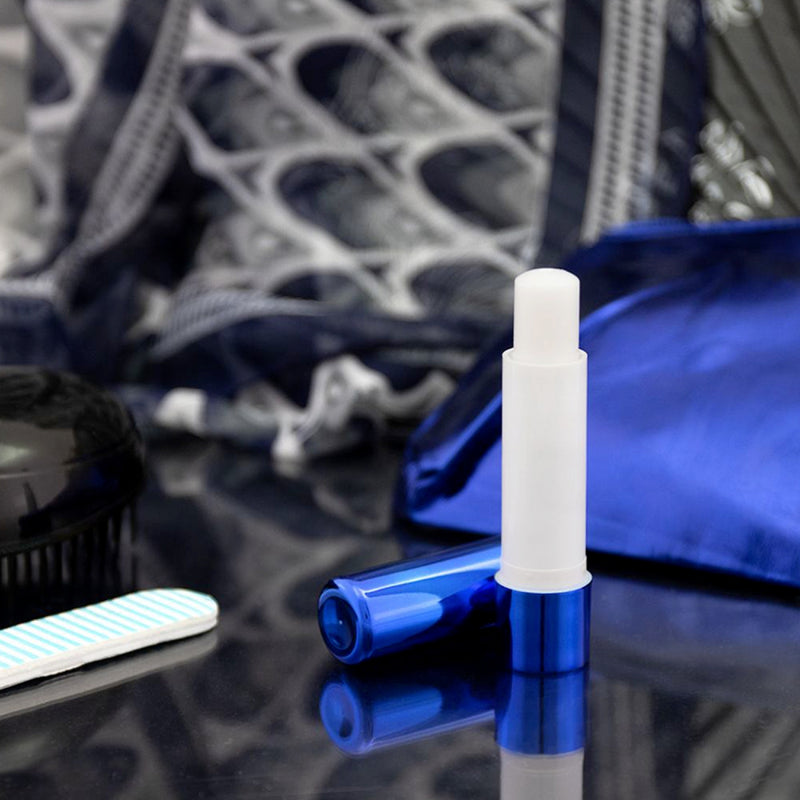 Balzam za usne u metalik kutijici visokog sjaja