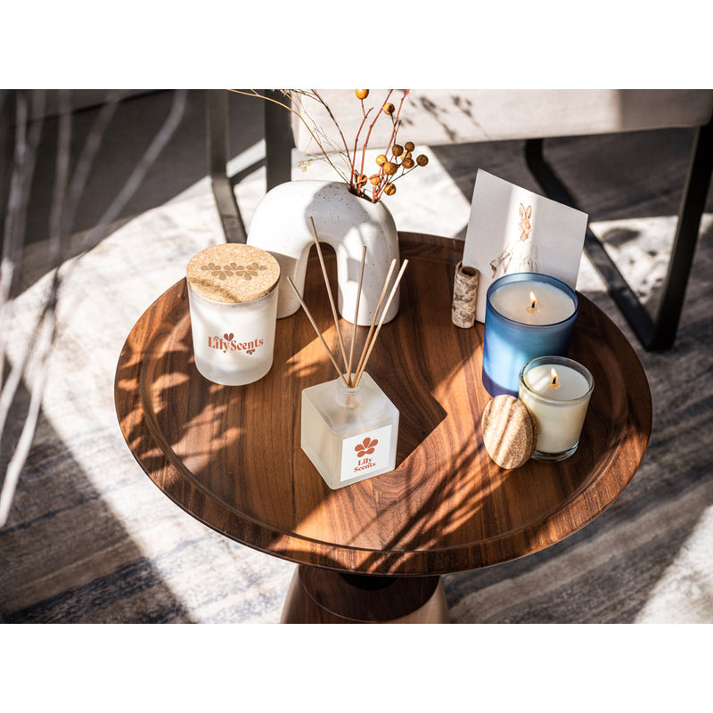 Difuzor mirisa sa štapićima u staklenoj bočici s poklopcem