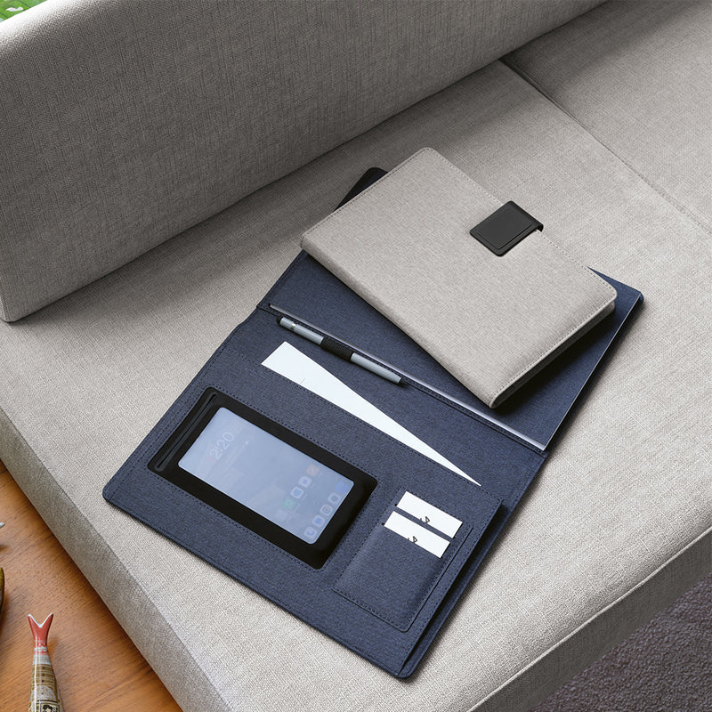 Poslovna mapa A4 formata s magnetnim zatvaranjem