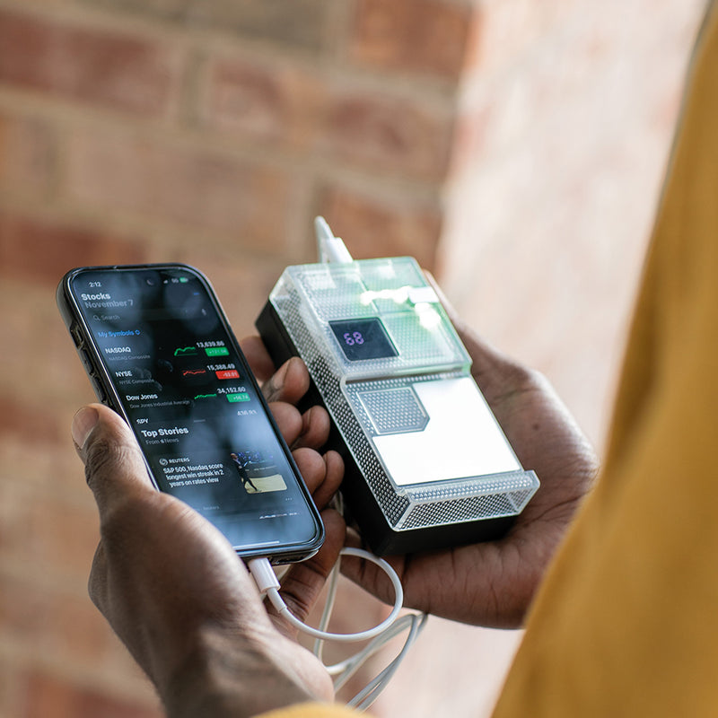 Prijenosni punjač kapaciteta 20.000 mAh