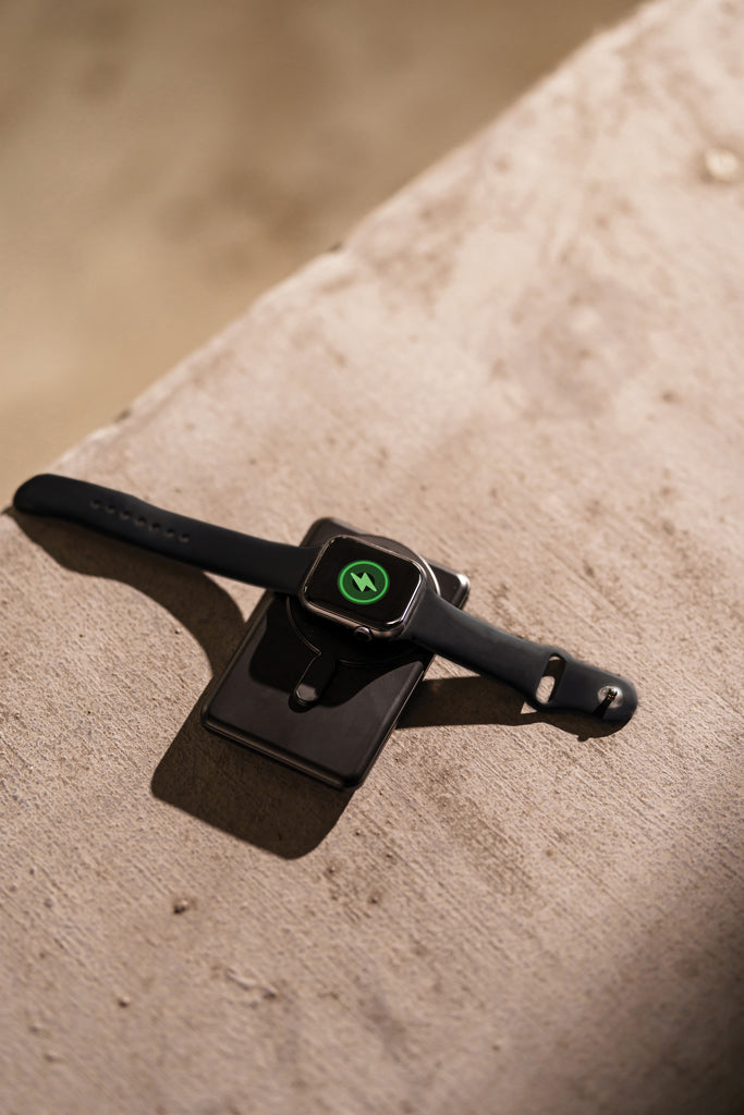 Višenamjenski powerbank 5000 mAh s brzim i bežičnim punjenjem