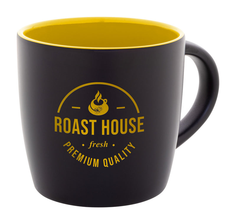 Promotivna crna keramička šalica s obojenom unutrašnjosti i gravurom u boji, 300ml, žute boje s gravurom | Poslovni pokloni