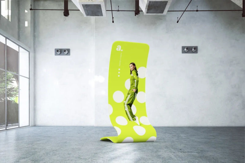 Reklamni tekstilni totem S Vario