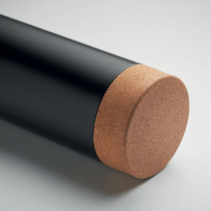 Promidžbena dvoslojna vakuumski izolirana boca od recikl. čelika s bazom od pluta, 500ml, crne boje | Poslovni pokloni