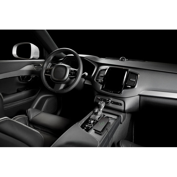 Reklamni bežični auto punjač snage 15W s protukliznom PVC podlogom, crne boje | Promidžbeni pokloni