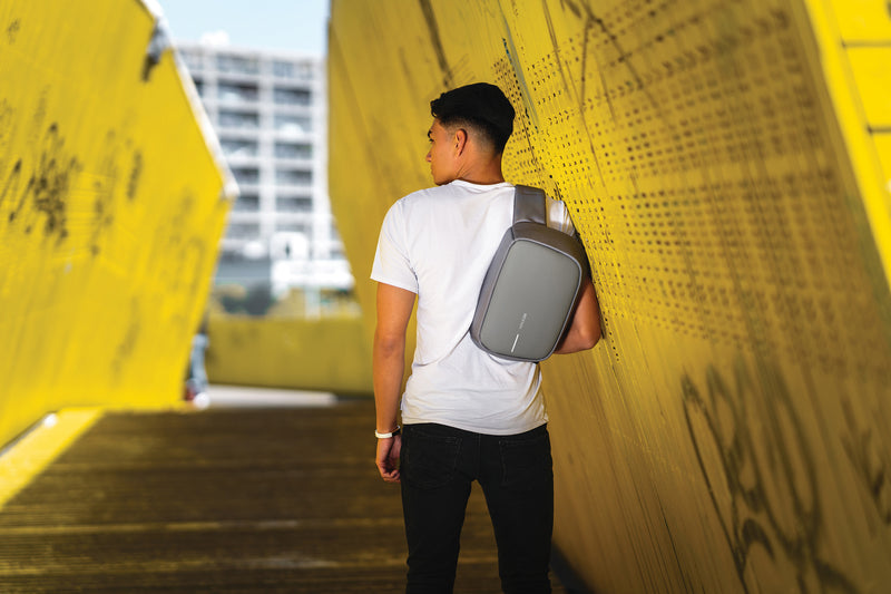 Dizajnerski ruksak za jedno rame sa sustavom zaštita od krađe Sling