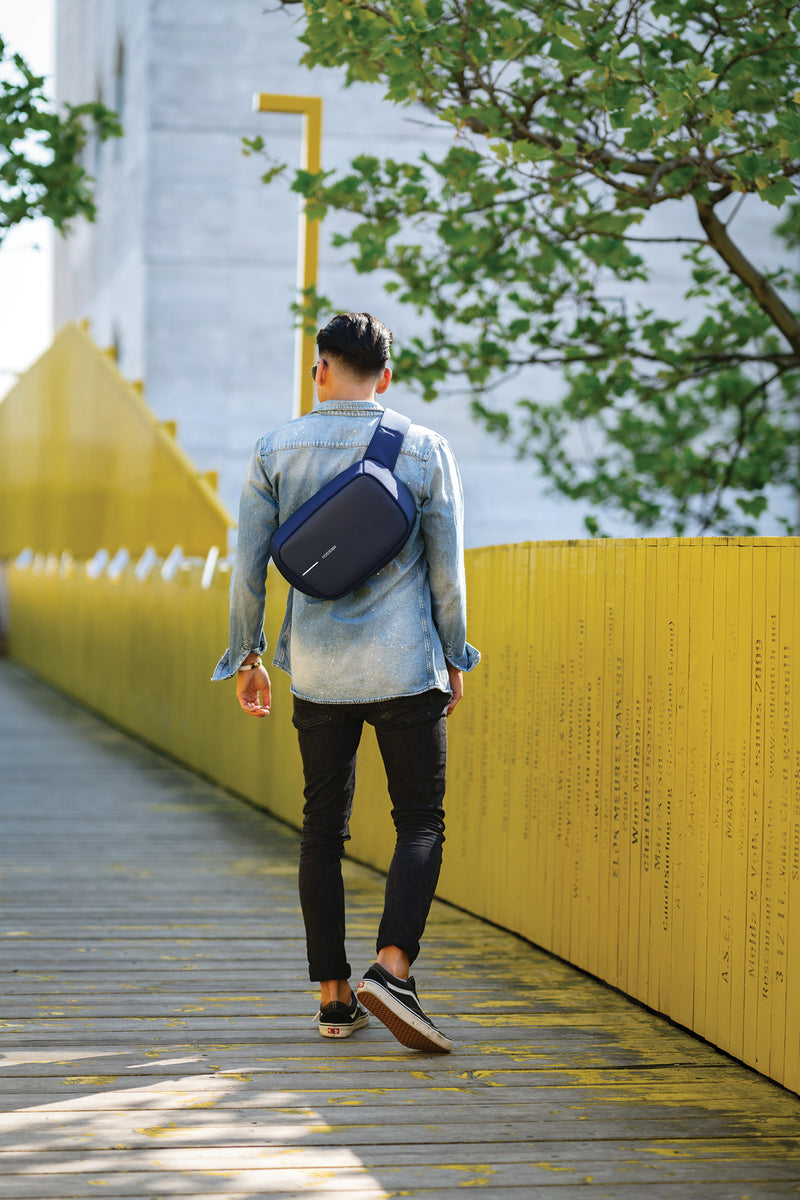 Dizajnerski ruksak za jedno rame sa sustavom zaštita od krađe Sling