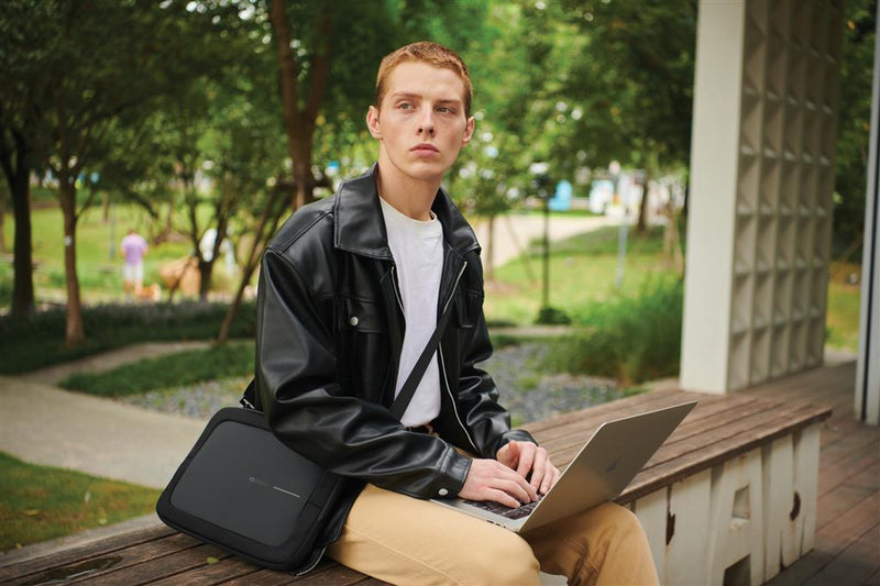 XD Design moderna torba za 16" laptop