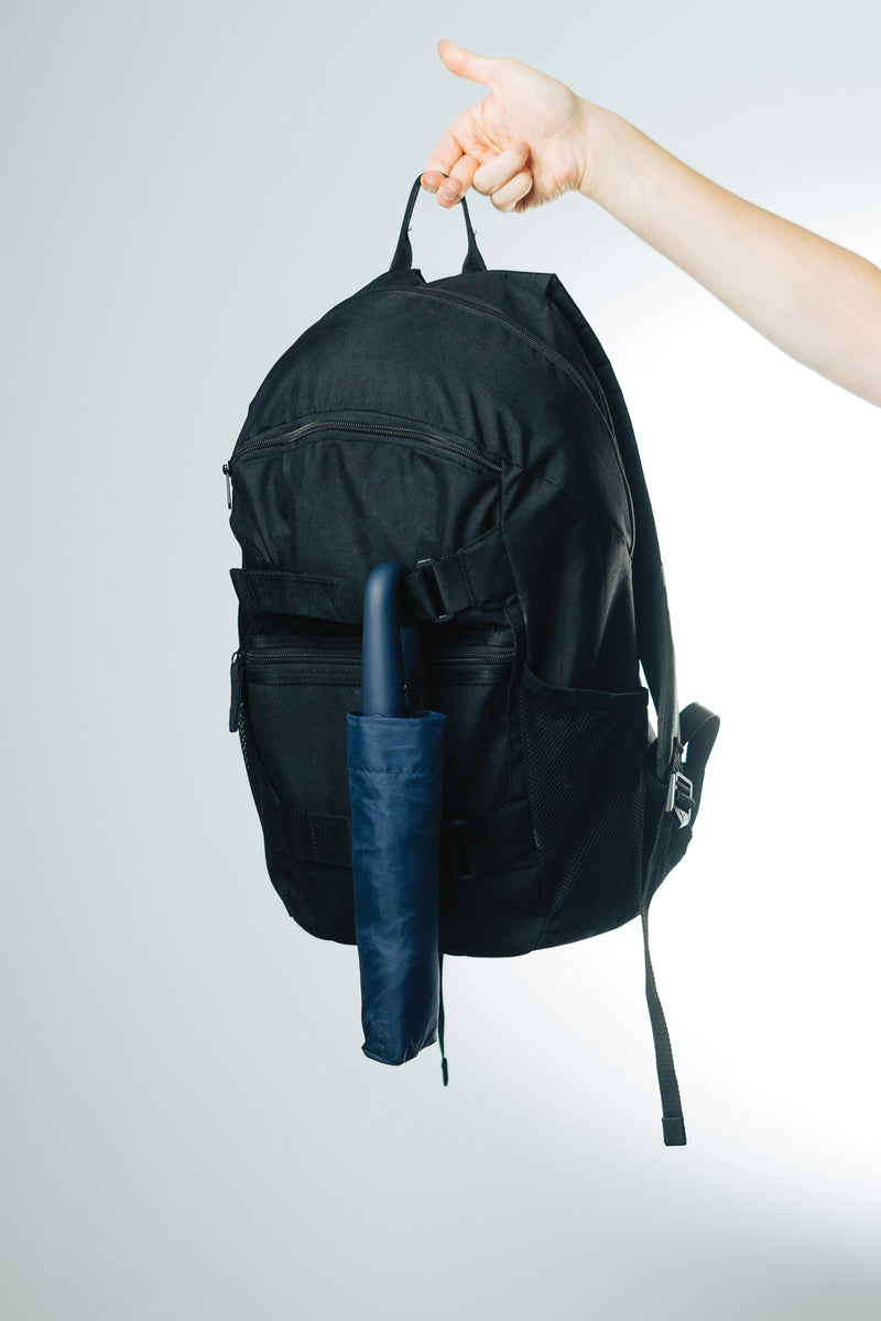 Dizajnerski 21" sklopivi kišobran s karabiner ručkom