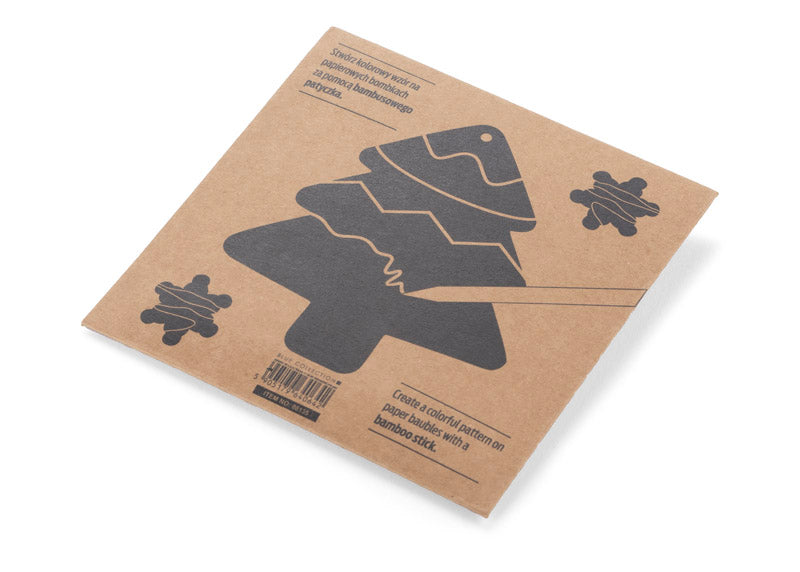 Svečani set vješalica za božićno drvce. Uz pomoć bambusovog štapića možete dizajnirati svoje unikatne kuglice na jednostavan i zabavan način.