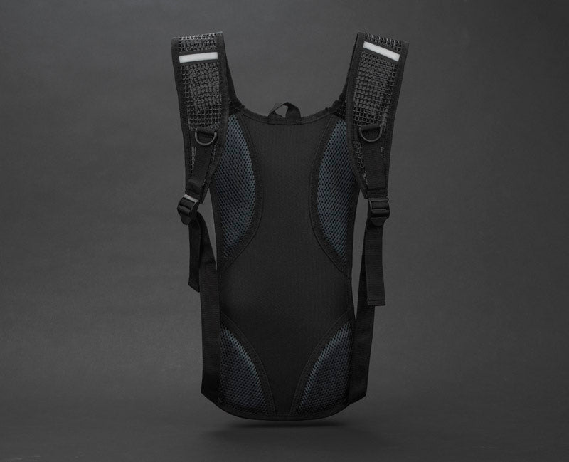 RODE Ruksak za bicikle izrađen je od izdržljivog 420D poliestera ima mjesto za vreću za vodu.