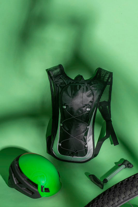 RODE Ruksak za bicikle izrađen je od izdržljivog 420D poliestera ima mjesto za vreću za vodu.