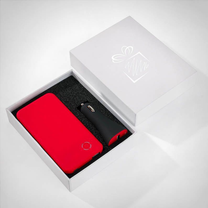 Promotivni poklon set USB auto punjač i prijenosna baterija, 4000mAh, crvene boje | Poslovni pokloni