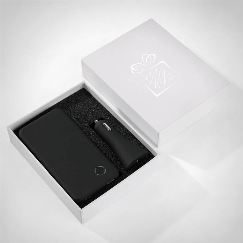 Promotivni poklon set USB auto punjač i prijenosna baterija, 4000mAh, crne boje | Poslovni pokloni