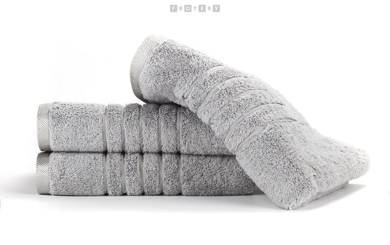 Promotivni luksuzni ručnik Brilliant 600g/m2, srebrne boje