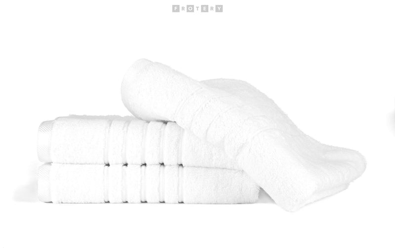 Promotivni luksuzni ručnik Brilliant 600g/m2, za strojni vez ili štik logotipa, bijele boje