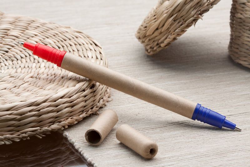 Kemijska olovka od recikliranog papira s dva kraja