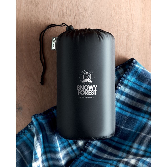 Eko putna deka od recikliranog PET materijala s kvadratnim uzorkom