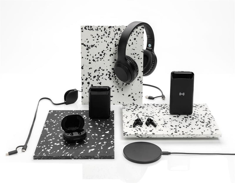 10.000 mAh rezervna baterija / powerbank od reciklirane plastike