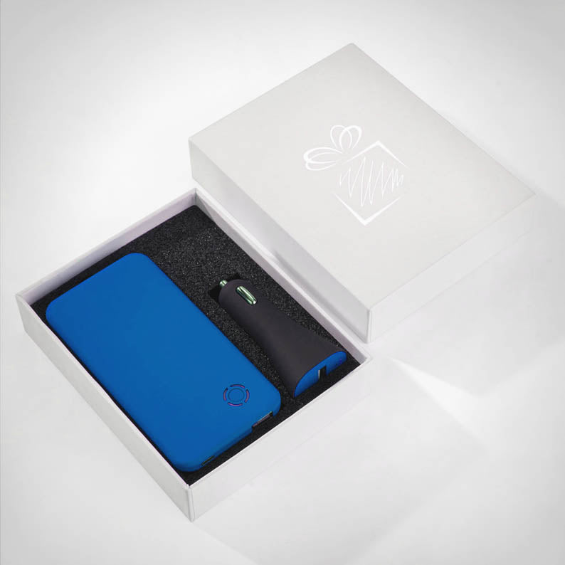 Reklamni poklon set USB auto punjač i prijenosna baterija, 4000mAh, plave boje | Poslovni pokloni