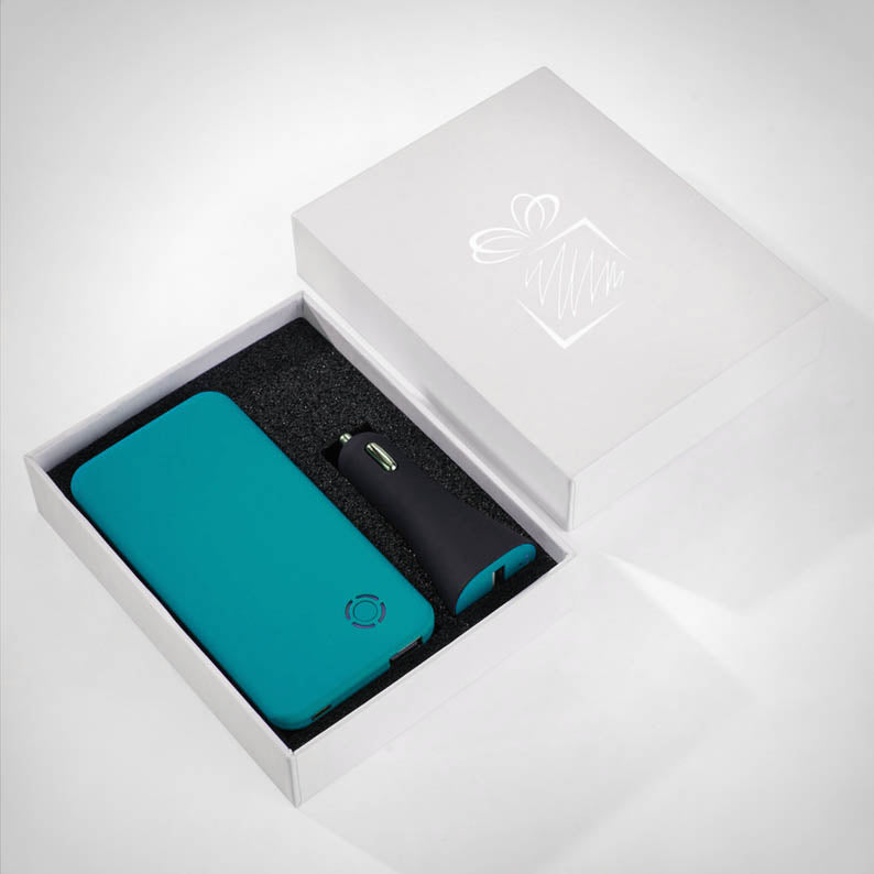Reklamni poklon set USB auto punjač i prijenosna baterija, 4000mAh, tirkizne boje | Poslovni pokloni